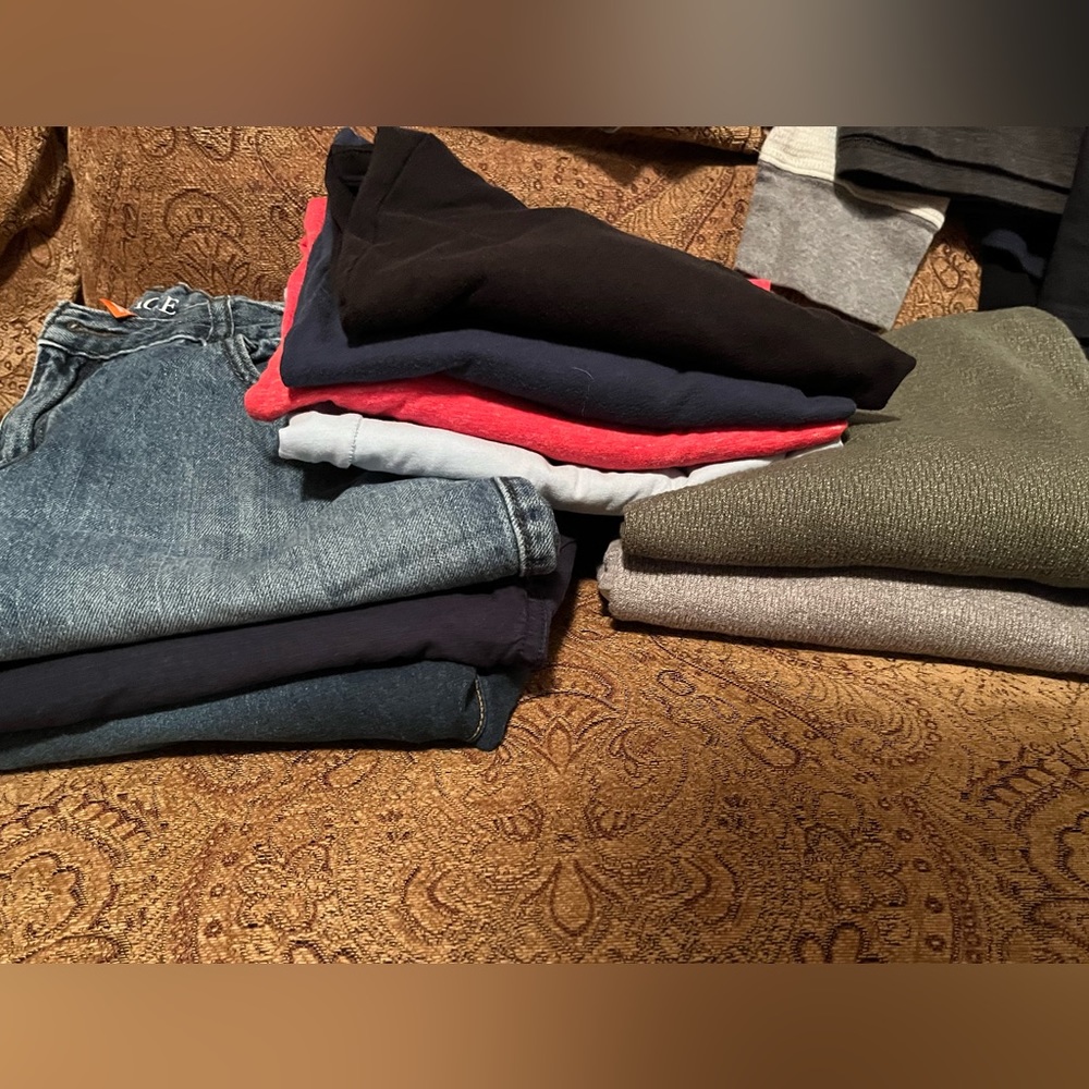 SOLD Ⓜ️- Boys clothes bundle